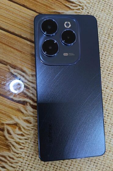 Infinix: Infinix Note 40 Pro, 256 GB, rəng - Göy, Sensor — 11