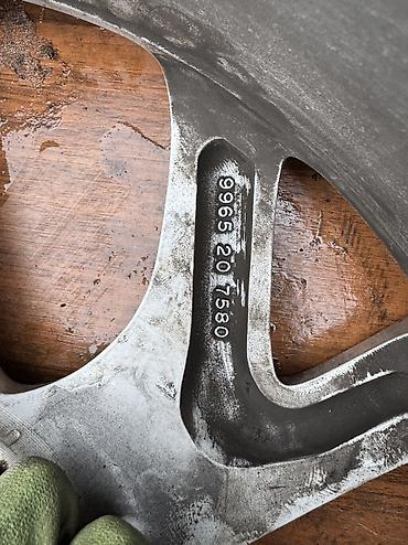 Диски: Литые Диски R 18 Комплект, отверстий - 5, Б/у — 13