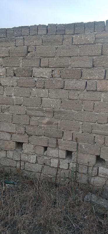 Həyət evləri və villalar: 4 otaqlı, 2 kv. m — 4