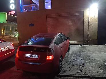 niva təkər: Toyota Prius, 2-ci nəsil liftback hibrid. - Kuzov: 5 qapılı liftback — 1