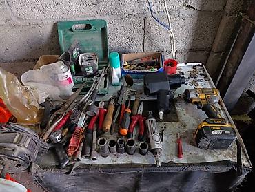 Шиномонтажное оборудование: Шиномонтажный комплект для автосервиса Состав: - Станок для — 6