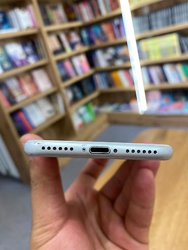 iphone se 32gb: IPhone 7, Б/у, 32 ГБ, Серебристый, Чехол — 4