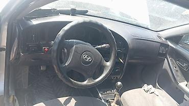 соната 2003: Hyundai Elantra седан (около 2000–2003 г.в.), машина на разборе — 3