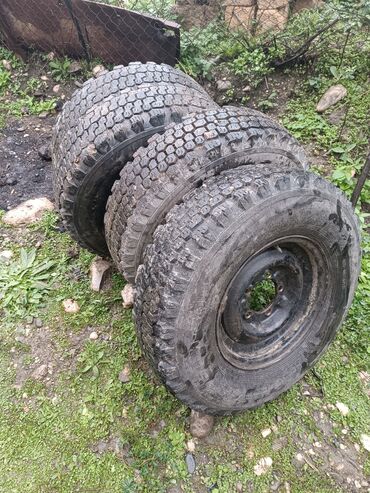 disk təkərlər: 4 ədəd yolsuzluq naxışlı avtomobil təkəri disklə birlikdə