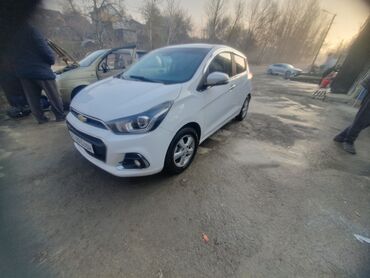 шевроле круз: Chevrolet Spark: 2017 г., 1 л, Автомат, Бензин, Хэтчбэк