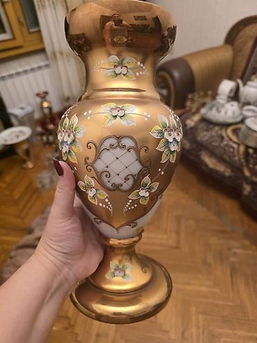 semeni dekoru: Bir vaza, Farfor — 3