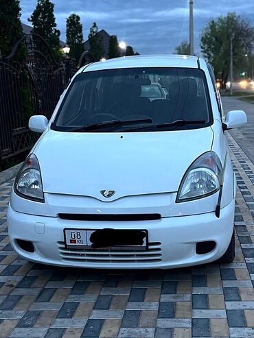 corolla runx: Toyota Funcargo: 2004 г., 1.5 л, Автомат, Бензин, Фургон
