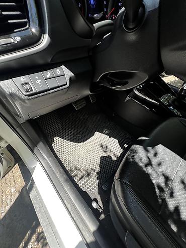 2026: Kia Stonic: 2019 г., 1.4 л, Автомат, Бензин, Хэтчбэк — 10