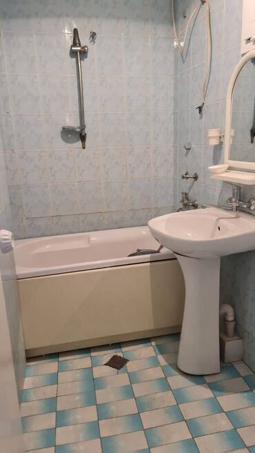 Uzunmüddətli kirayə mənzillər: Nizami rayonu, Xalqlar Dostluğu metrosu, Qarayev prospektində, 9 — 10