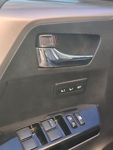 lada 9: Toyota RAV4: 2018 г., 2.5 л, Автомат, Бензин, Кроссовер — 8