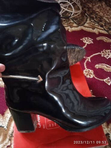 женские вечерние туфли: Сапоги, 40, цвет - Черный