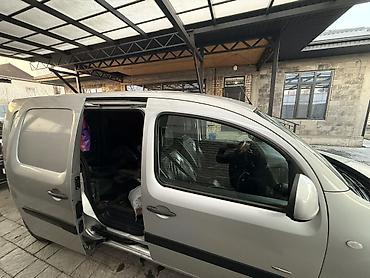 Легкий грузовой транспорт: Легкий грузовик, Mercedes-Benz — 5