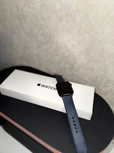 наушник редми: Умные часы Apple Watch с черным корпусом и темно-синим ремешком
