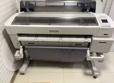фотополимерный принтер: Широкоформатный принтер Epson SureColor SC-T5200 обеспечивает