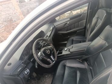 Mercedes-Benz: Mercedes-Benz E-Class: 2012 г., 1.8 л, Автомат, Бензин, Седан at lalafo.kg — 8 Mercedes-Benz: Mercedes-Benz E-Class: 2012 г., 1.8 л, Автомат, Бензин, Седан — 8