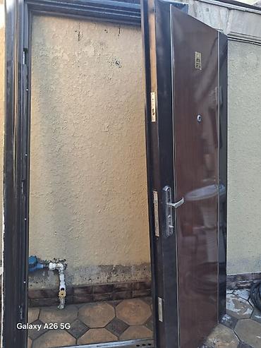 işlənmiş seyf qapilar: Dəmir giriş qapısı – komplekt Salam. vatsap yazın ela vəziyyətdədi — 2