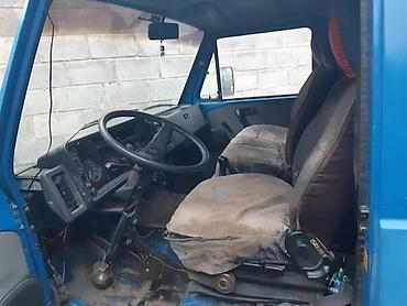 70 сом: Volkswagen : 1993 г., 2.4 л, Кол менен иштөөчү, Дизель, Бус — 6
