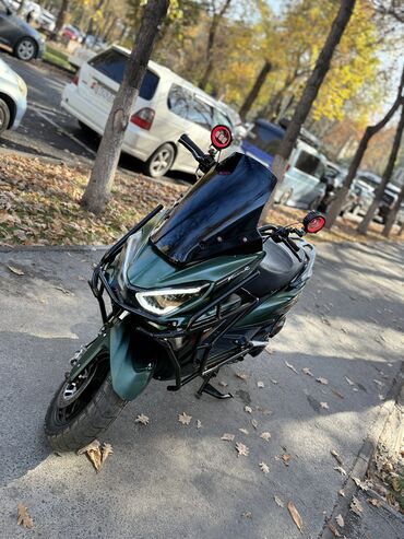 электроскутер айма: Макси-скутер 150 куб. см, Бензин, Колдонулган