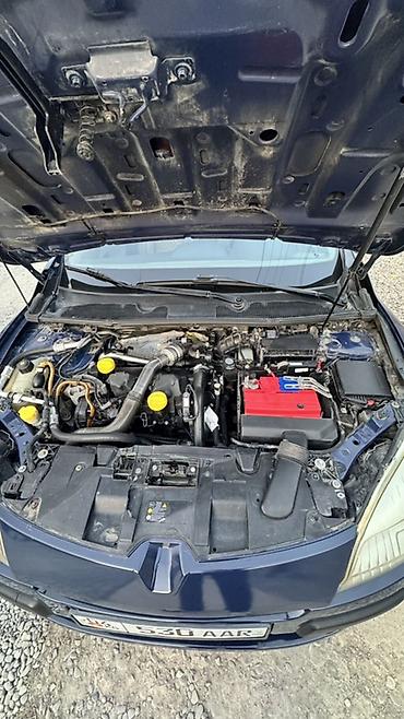 е34 530: Renault Megane: 2010 г., 1.5 л, Механика, Дизель, Хэтчбэк — 10