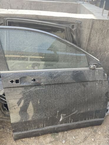 операционные системы электронный ключ: Предлагается автомобильная дверь от Honda CR-V. Дверь выполнена из