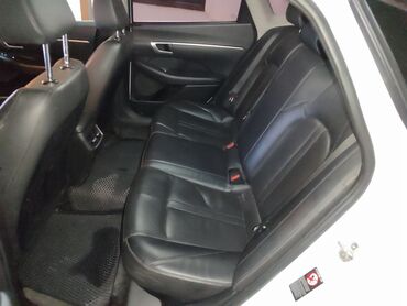 Hyundai: Hyundai Sonata: 2019 г., 2 л, Автомат, Газ, Седан — 17