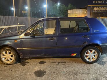 Volkswagen: Volkswagen ID.3: 1994 г., 1.6 л, Механика, Бензиновая, Седан — 3