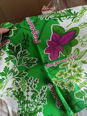 Полотенца: Кухонные вафельные полотенца с ярким принтом. размер 50/70 Материал — 2