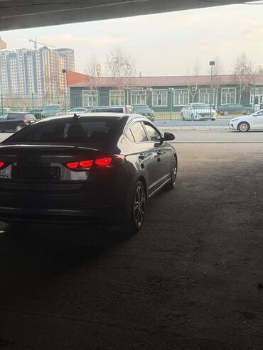 Hyundai: Hyundai Elantra: 2018 г., 1.6 л, Автомат, Бензин, Седан — 7