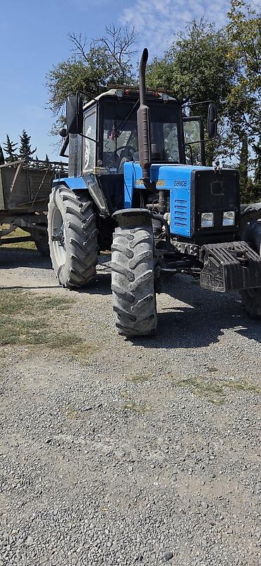 traktor satışı turbo az: Belarus 1221.2 traktor. Güclü və iriölçülü kənd təsərrüfatı işləri — 2