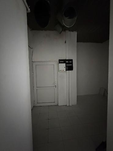 anbar is: Kiralık kommersiya obyekti – açıq planlı zal və yardımçı sahələr - — 7