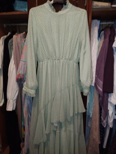 белое красивое платье: Вечернее платье, Классическое, Длинная модель, Шелк, С рукавами, S (EU 36)