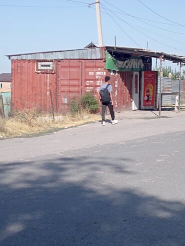 дом в беловодском: Продаю павильон из 2х 20тонных контейнерлер. утеплён изнутри
