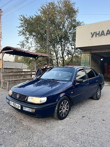 Продажа авто: Volkswagen Passat: 1993 г., 1.8 л, Механика, Бензин, Седан — 3