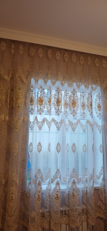 Pərdə və tüllər: Klassik üslubda zərif pərdə dəsti - Material: Tüllə kombin edilmiş — 2