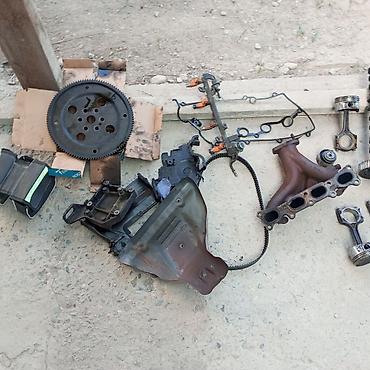 Другие детали для мотора: Автозапчасти от разборки двигателя (бензин, рядная «четвёрка») В — 18