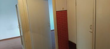 дом на иссык куле купить: 3 комнаты, 60 м², 105 серия, 2 этаж, Старый ремонт