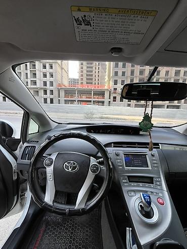 приус 2017: Toyota Prius: 2014 г., 1.8 л, Автомат, Гибрид, Хэтчбэк — 8