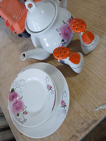 dish sets: Фарфоровый чайный/столовый набор с розовым цветочным рисунком — 5
