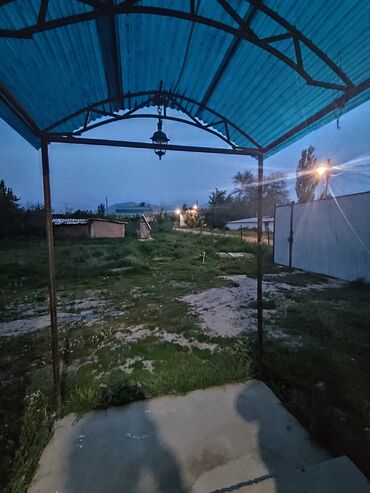 дом в г каракол: 90 м², 3 комнаты, Парковка