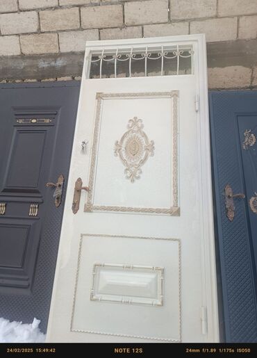 Qapıların təmiri: 150 manatdan başlayan qiymətlərlə seyf qapılarımız mövcuddur — 21