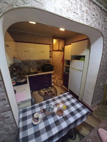 Köhnə tikili: Bakı, Bakıxanov qəs., 2 otaqlı, Köhnə tikili, 61 kv. m — 4