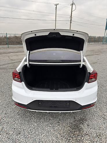 Hyundai: Hyundai Avante: 2019 г., 1.6 л, Вариатор, Бензин, Седан — 15