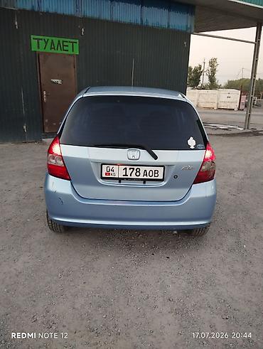 type r: Honda Fit: 2002 г., 1.5 л, Вариатор, Бензин, Хэтчбэк — 3