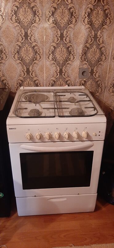 Məişət əlcəkləri: Beko qaz peçi Türkiyənin formasıdır 3 qaz 1 tokla işləyir yaxşı