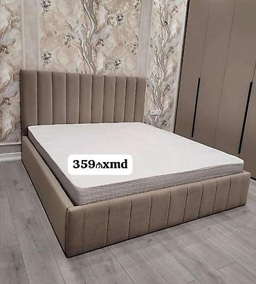 Müasir dizaynlı yumşaq başlıqlı çarpayı və döşək dəsti. - Başlıq