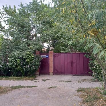 продаю дом на иссык куле село тамчы: Дом, 100 м², 5 комнат, Собственник, Косметический ремонт