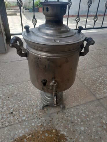 Samovarlar: İşlənmiş Od Samovar, 7 l, Ünvandan götürmə lalafo.az -da Samovarlar: İşlənmiş Od Samovar, 7 l, Ünvandan götürmə