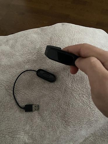 xiaomi mi band 2: Xiaomi Mi Band seriyası üçün fitnes qolbağı - Rəng: qara - Ekran — 1