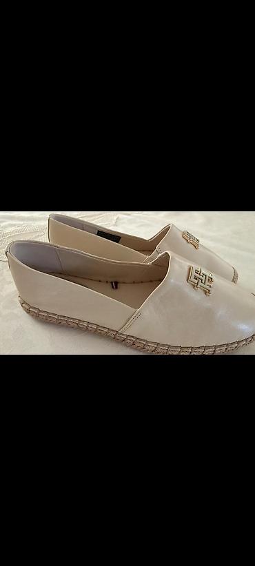 hilfiger: Tommy Hilfiger, Ölçü: 37, rəng - Bej, Yeni — 2