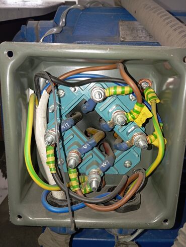 Электрики: Электрик | Монтаж проводки 3-5 лет опыта — 10